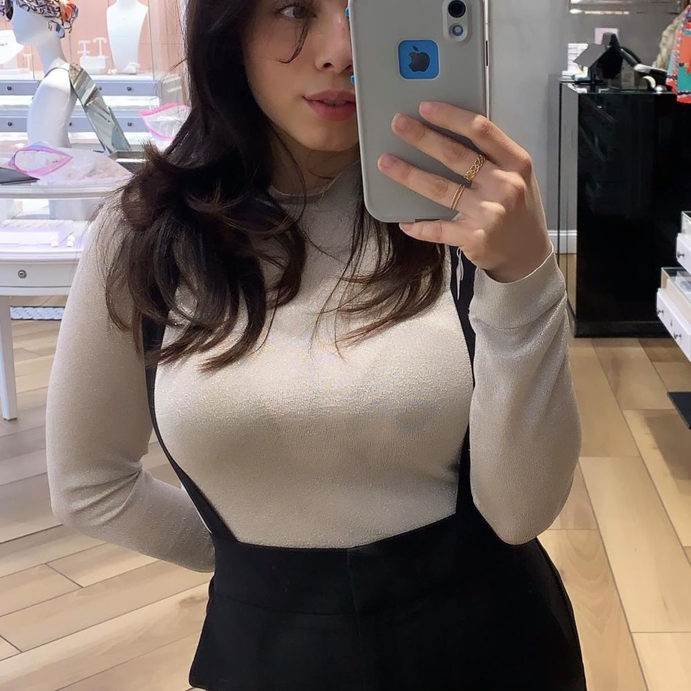 Meet your Posher, Alyssa